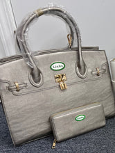 Load image into Gallery viewer, Links White Bag with Matching Wallet